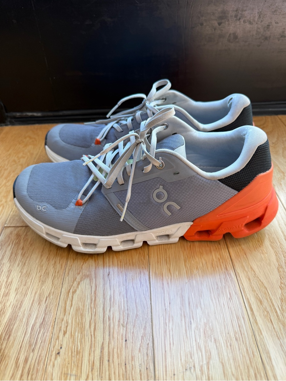 OnCloud Cloud Flyer Grey / Orange - Picture 3 of 6